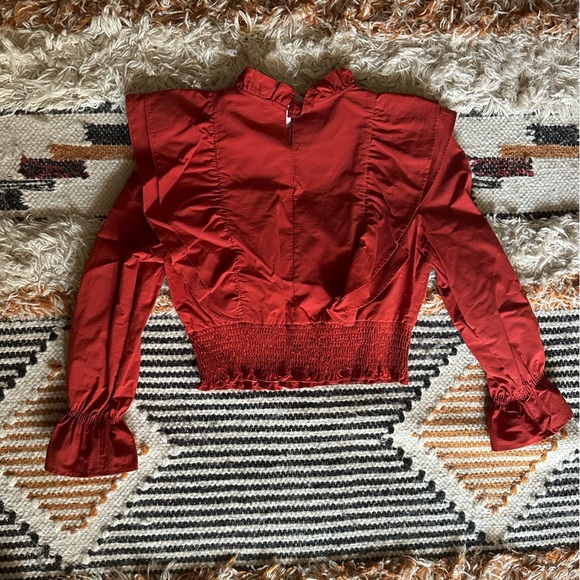 NWT Ruffle Crop Top - Picture 2 of 6